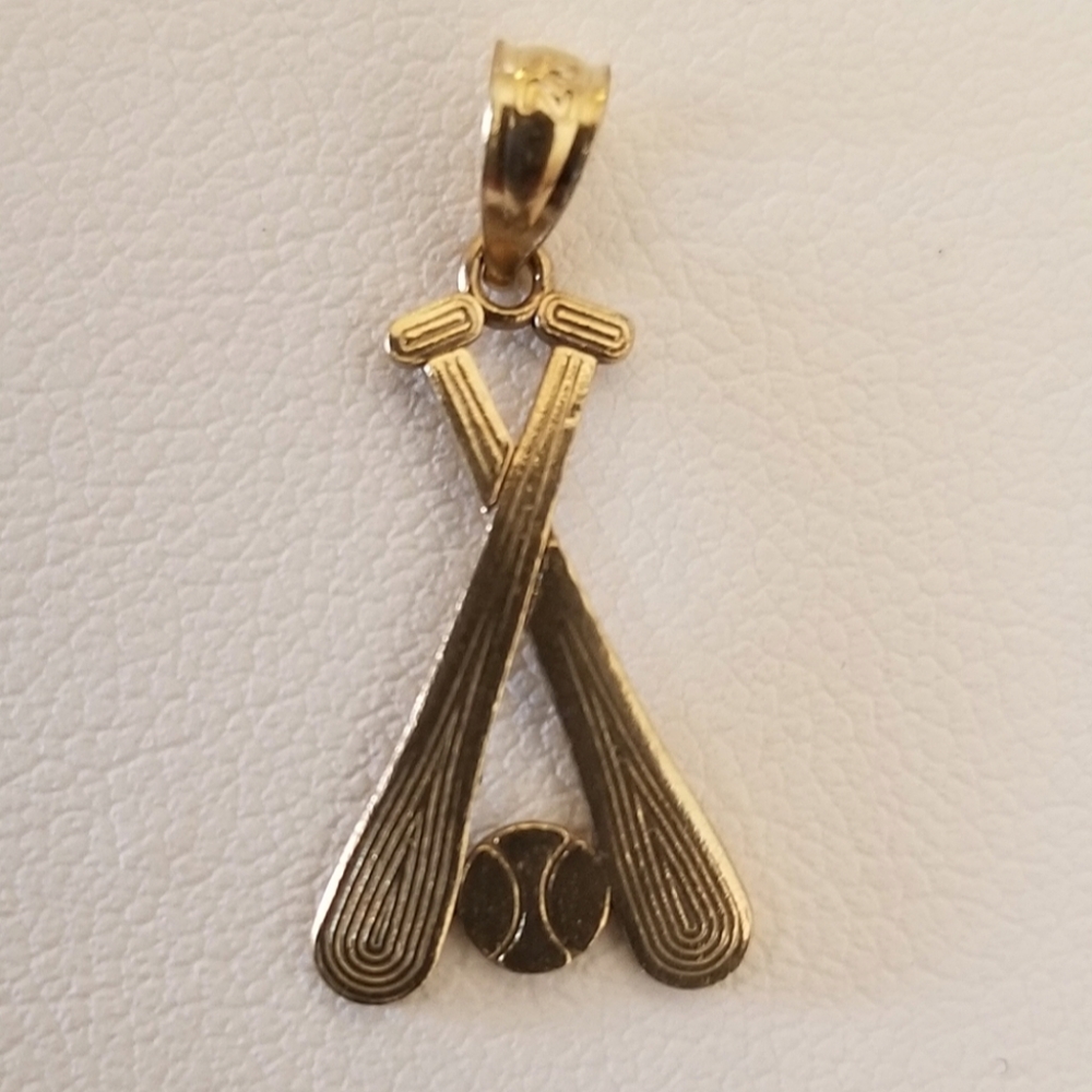 10K Gold Baseball Bat Pendant